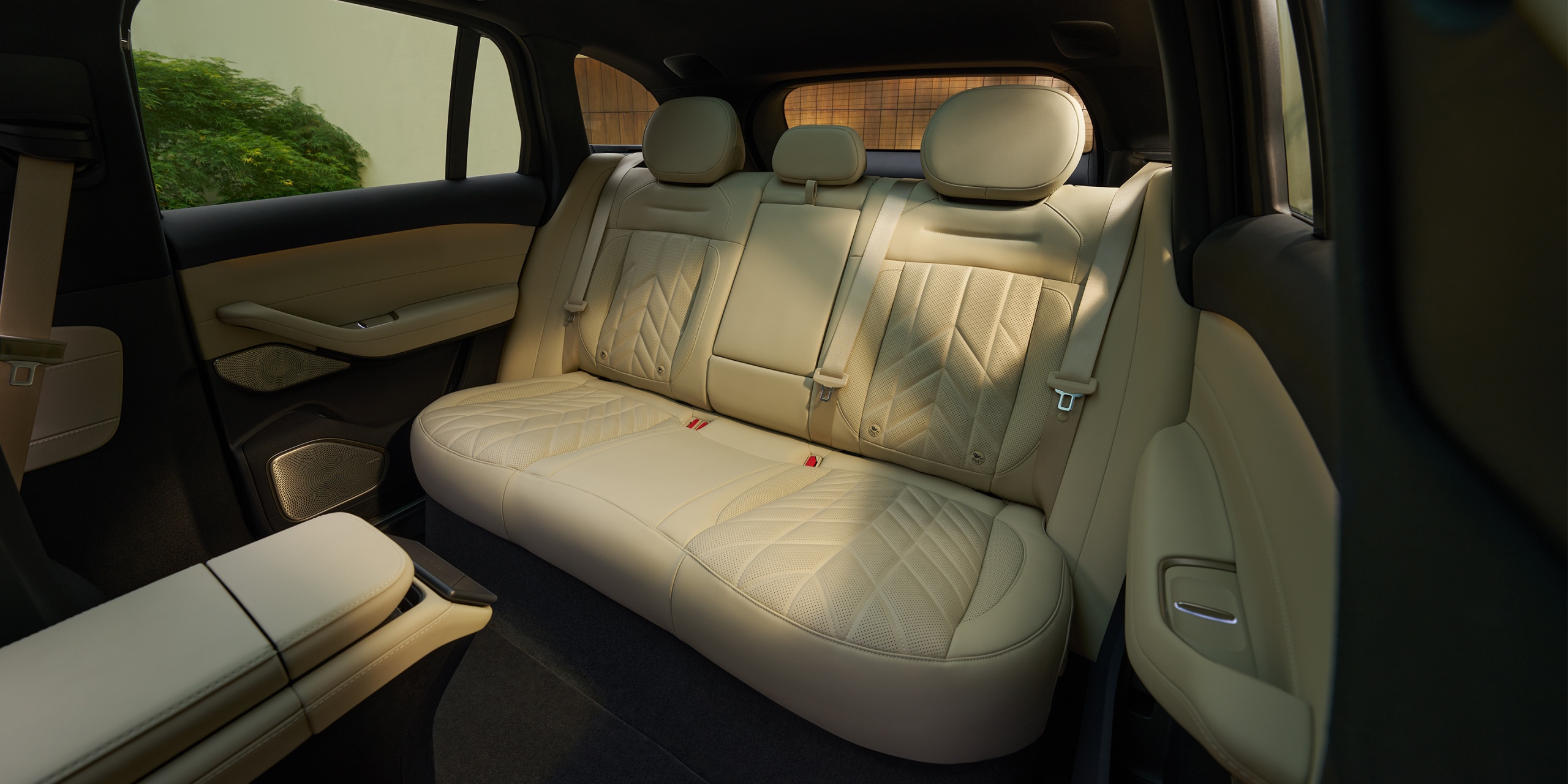 Roomy Second Row Roomy Second Row