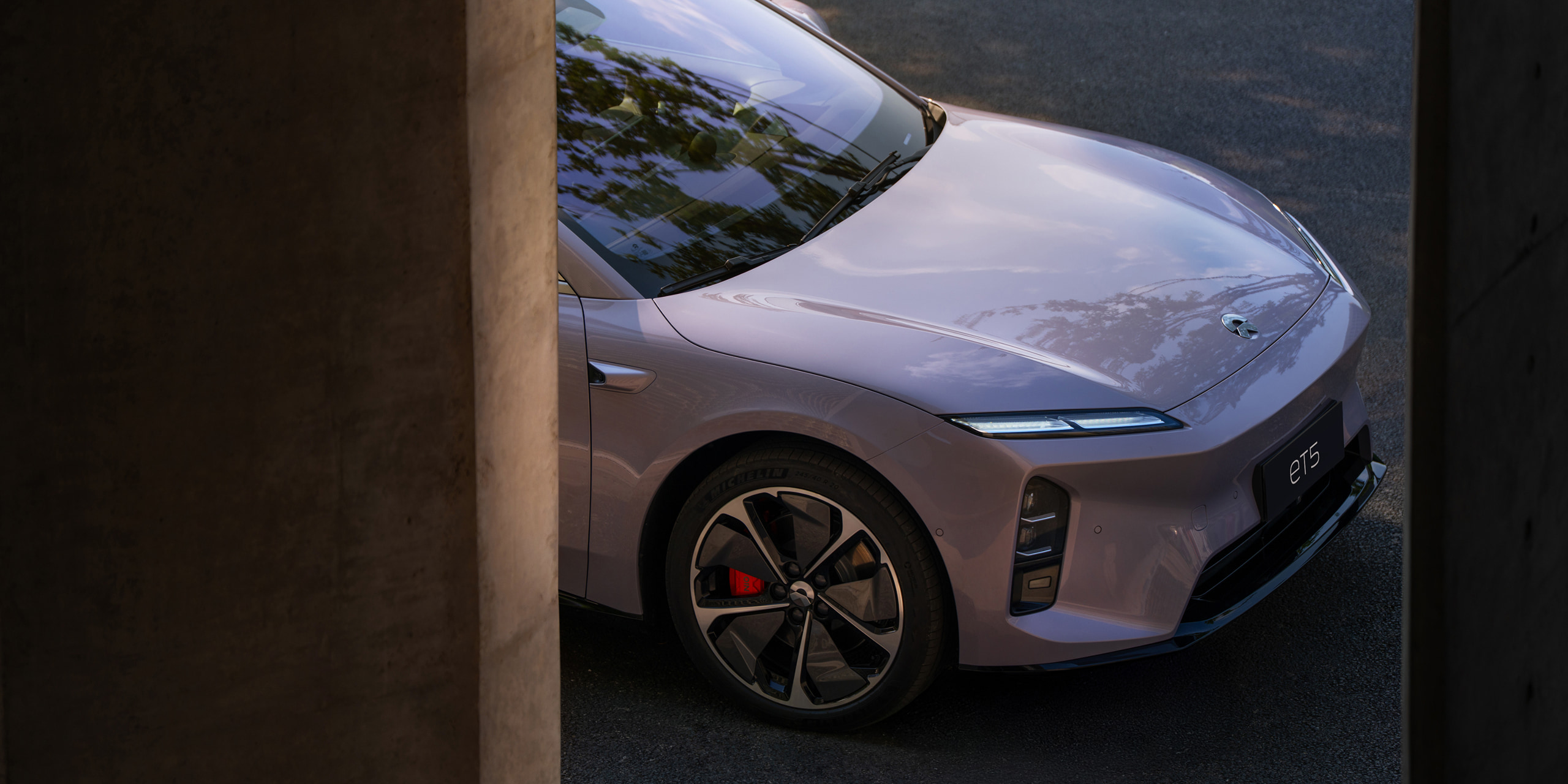 Signature Front-End Design Signature Front-End Design