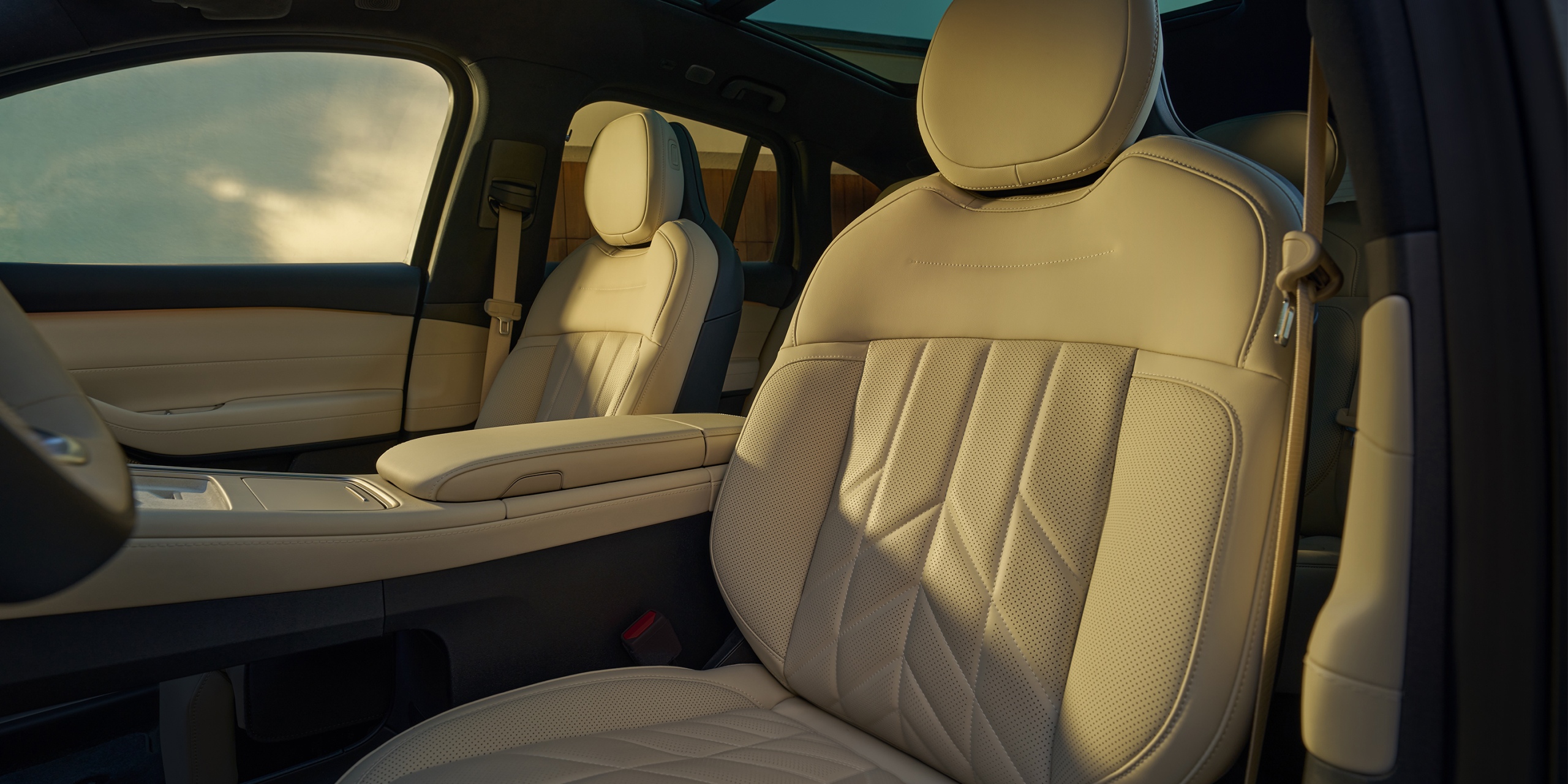 Fully Flexible Seat Adjustments Fully Flexible Seat Adjustments