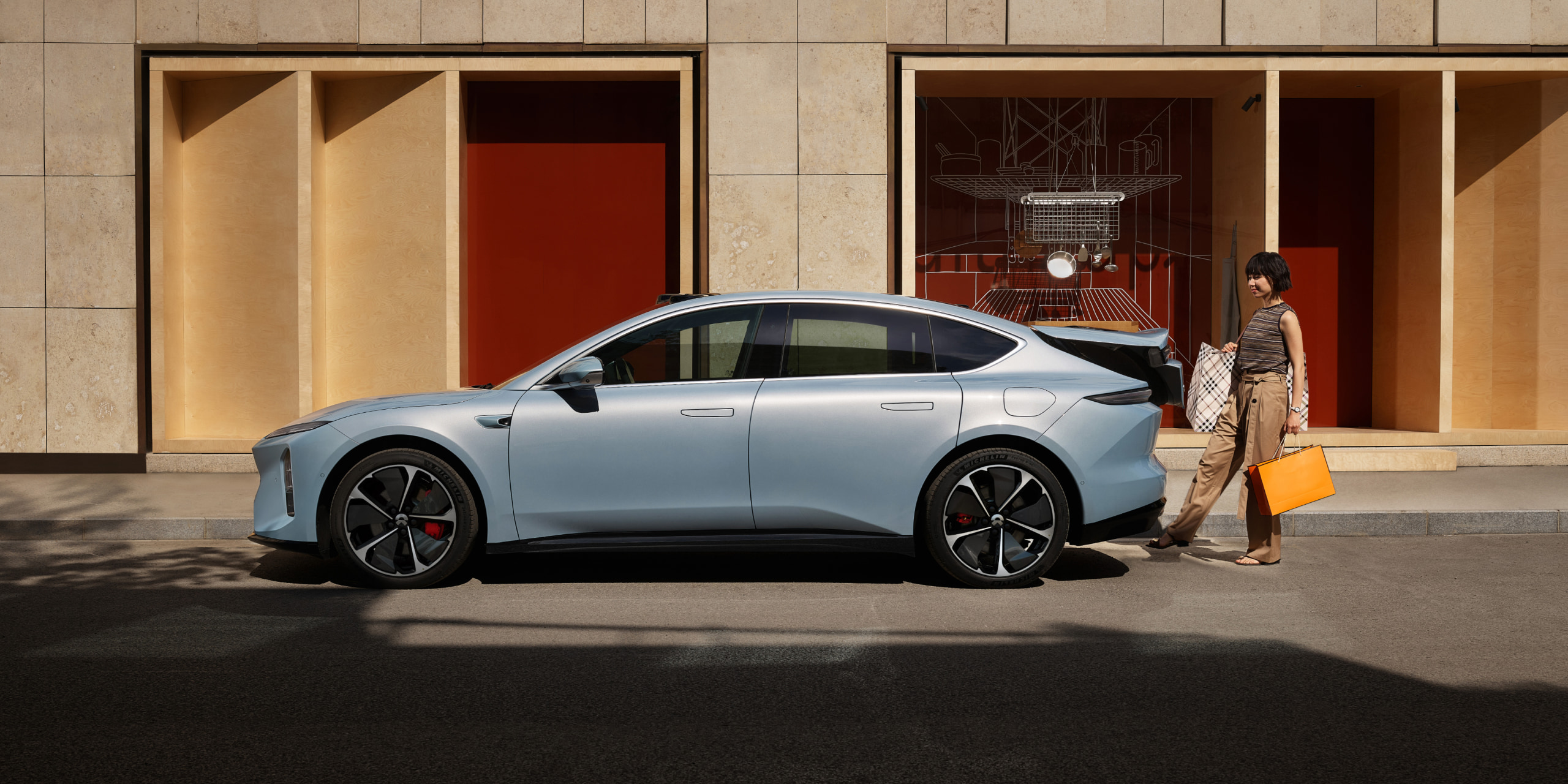 Hands-Free Trunk Hands-Free Trunk