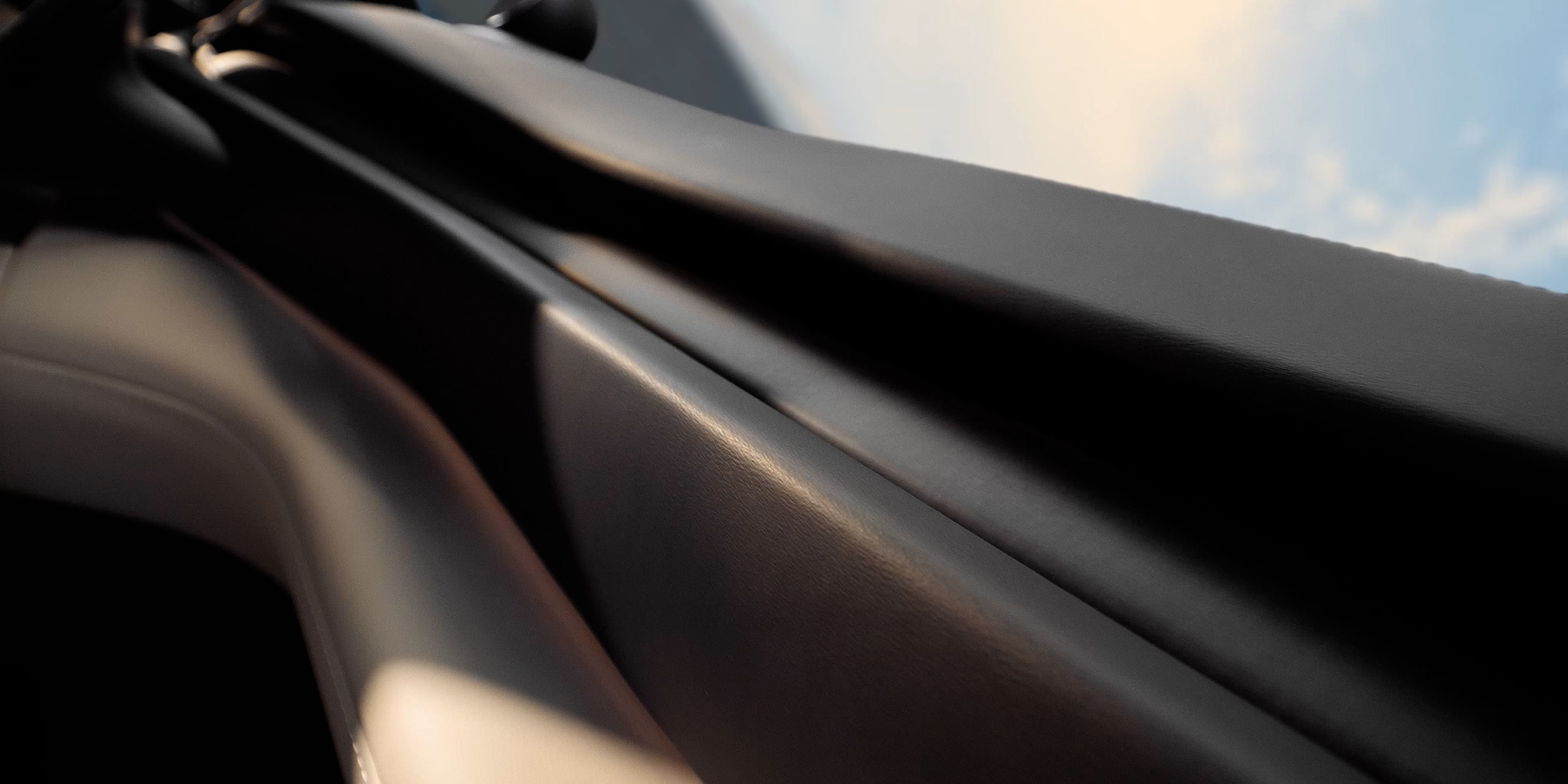 3‑Zone Intelligent Climate Control 3‑Zone Intelligent Climate Control